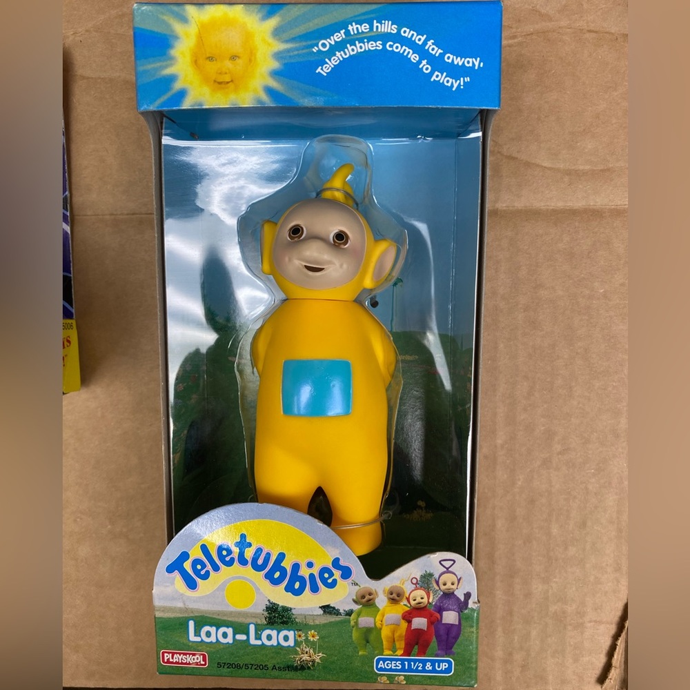 Vintage NEW Teletubbies LaaLaa Teletubby yellow retro toy in box